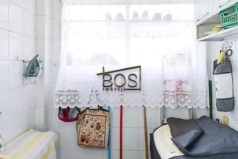 Apartamento, Sagrada Família, 2 Quartos, 1 Vaga, 1 Suíte