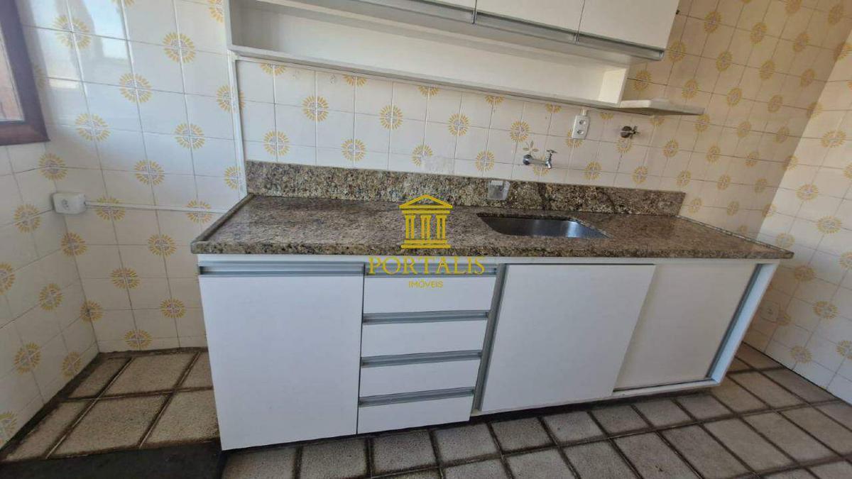 Apartamento, Sagrada Família, 2 Quartos, 1 Vaga