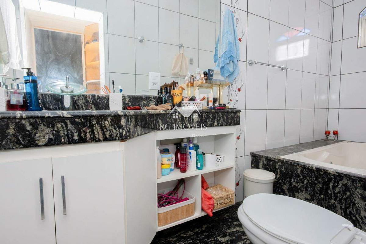 Casa, Tirol, 3 Quartos, 4 Vagas, 1 Suíte