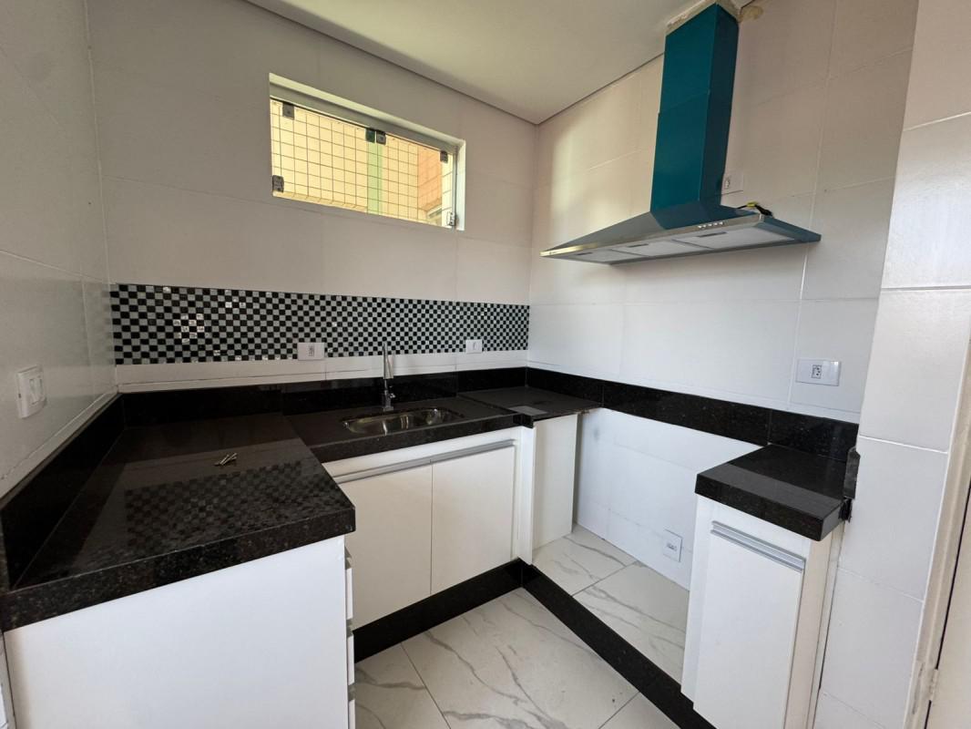 Apartamento, Carlos Prates, 2 Quartos, 1 Vaga