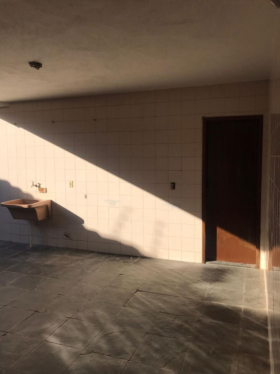 Casa, Santa Branca, 4 Quartos, 4 Vagas, 2 Suítes