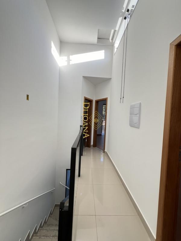 Casa, Centro, 3 Quartos, 4 Vagas, 1 Suíte