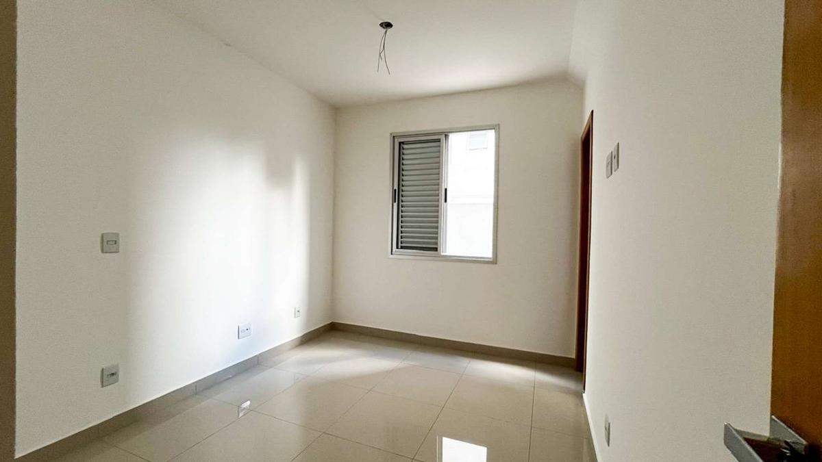 Apartamento, Vila Paris, 2 Quartos, 2 Vagas, 2 Suítes