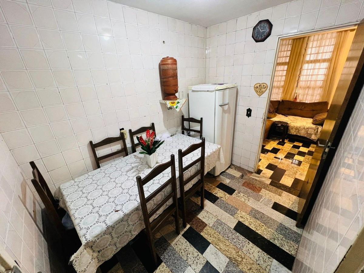 Casa, Santa Branca, 2 Quartos, 1 Vaga