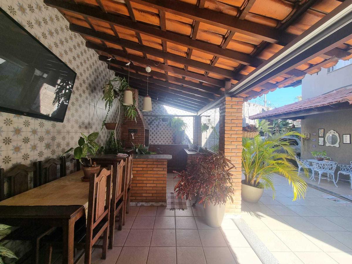 Casa, Jardim Riacho das Pedras, 4 Quartos, 4 Vagas, 1 Suíte