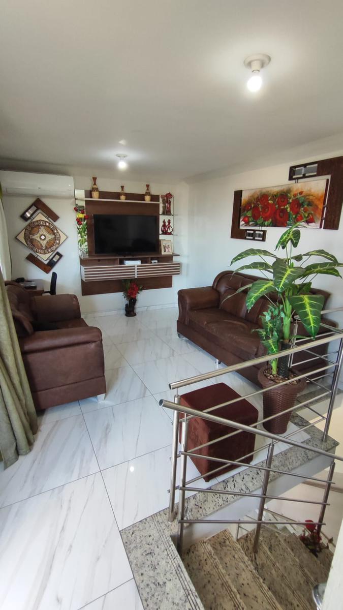 Cobertura, Arvoredo, 3 Quartos, 2 Vagas, 1 Suíte