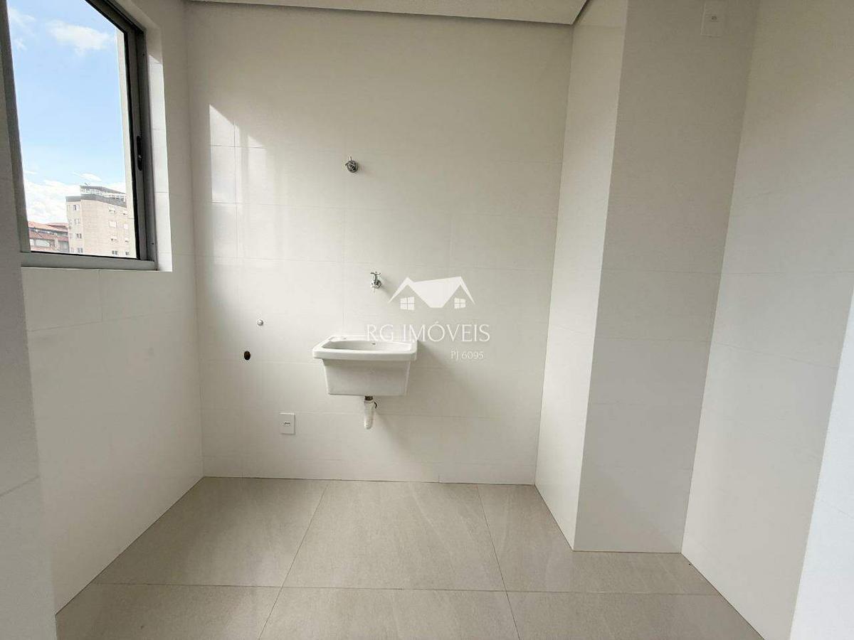 Apartamento, Barreiro, 3 Quartos, 2 Vagas, 1 Suíte