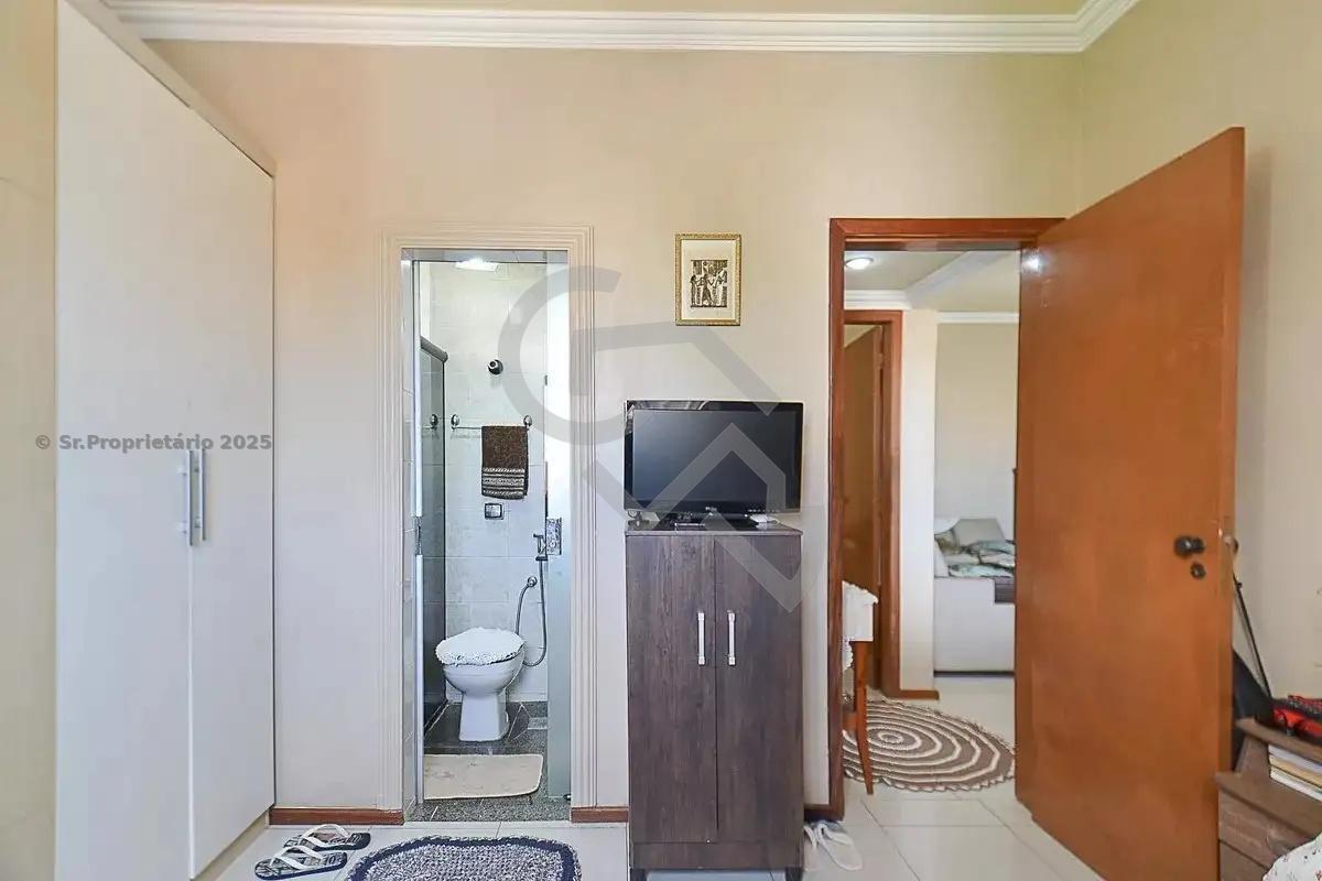 Apartamento, Sagrada Família, 2 Quartos, 1 Vaga, 1 Suíte