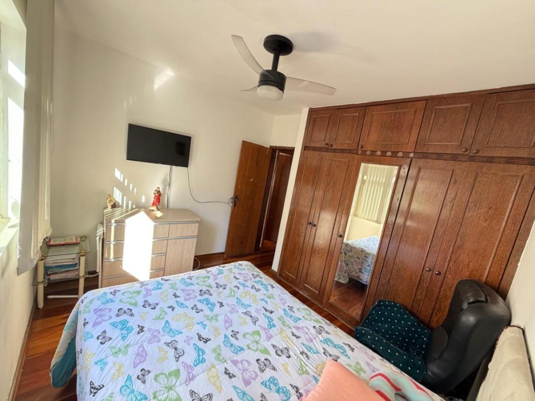 Apartamento, Sagrada Família, 2 Quartos, 1 Vaga, 1 Suíte