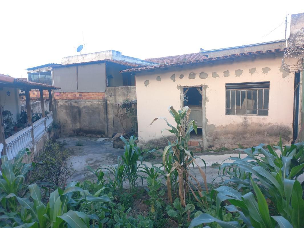 Lote, Planalto, 0 Quarto, 0 Vaga