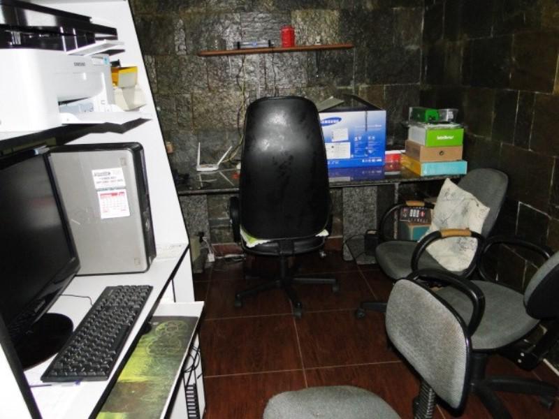 Casa, Sagrada Família, 4 Quartos, 2 Vagas, 2 Suítes