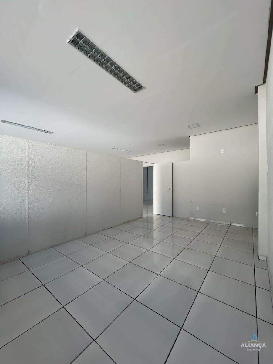 Sala, Centro, 0 Quarto, 0 Vaga