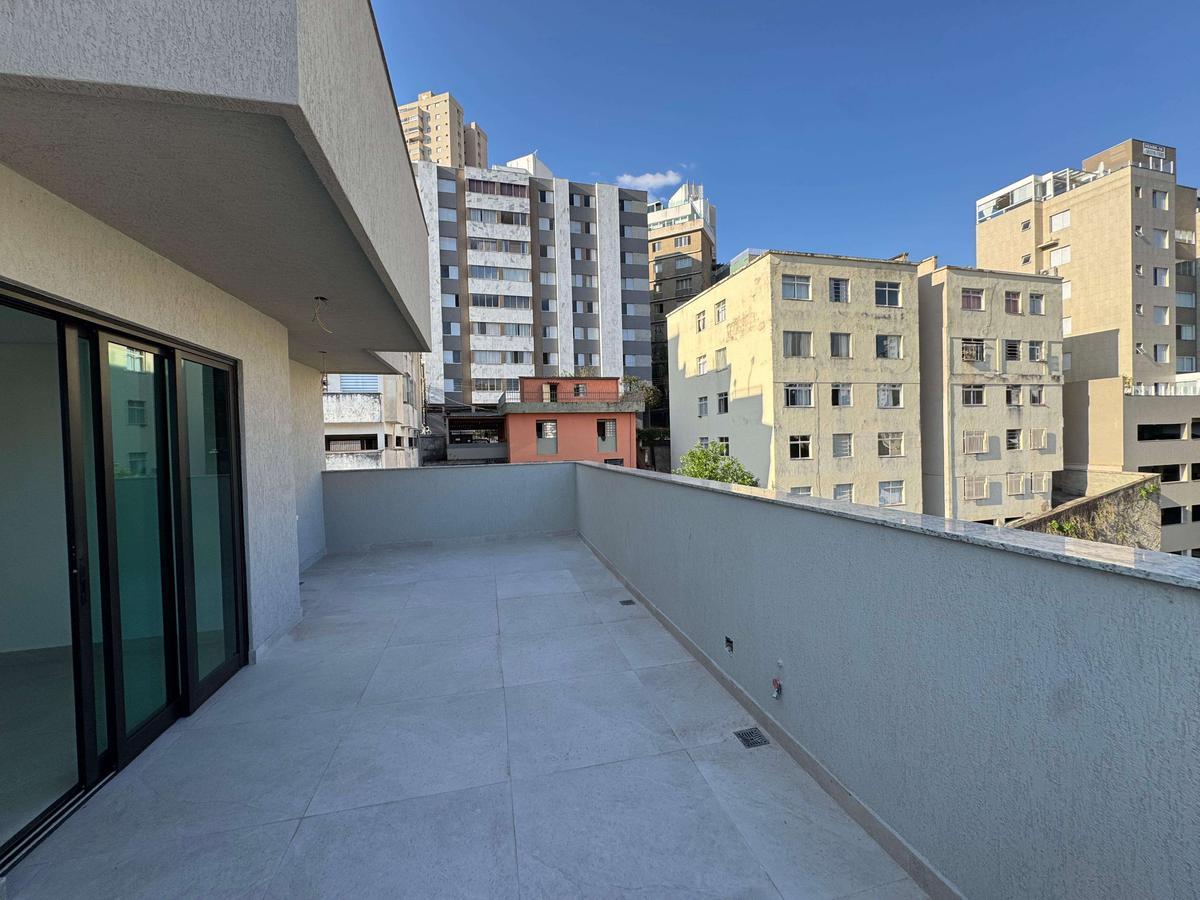 Cobertura, Serra, 2 Quartos, 2 Vagas, 1 Suíte