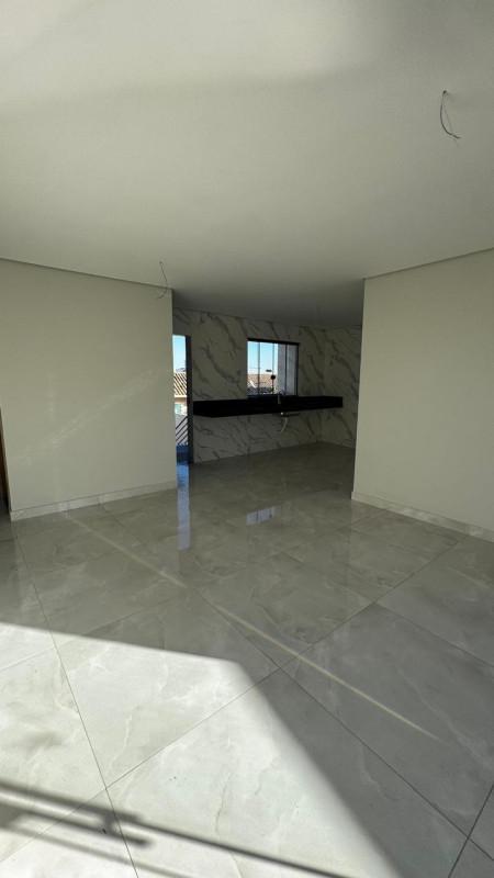 Casa, Nacional, 2 Quartos, 1 Vaga, 1 Suíte