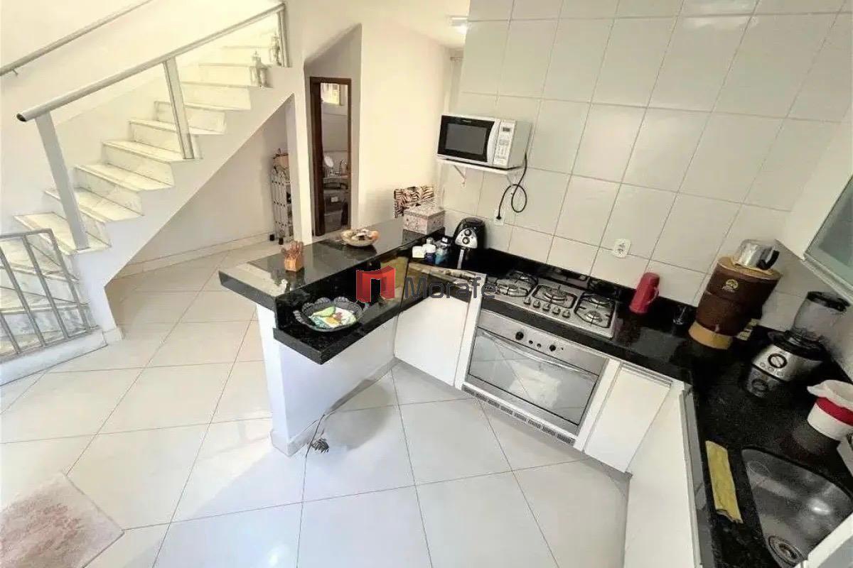 Casa, Santa Branca, 3 Quartos, 2 Vagas, 1 Suíte