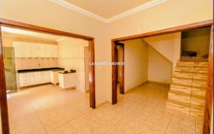 Casa, Oitis, 3 Quartos, 4 Vagas, 1 Suíte