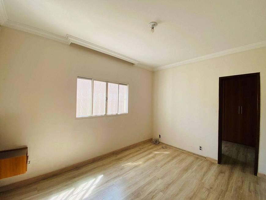Casa, Jardim Riacho das Pedras, 3 Quartos, 4 Vagas, 2 Suítes