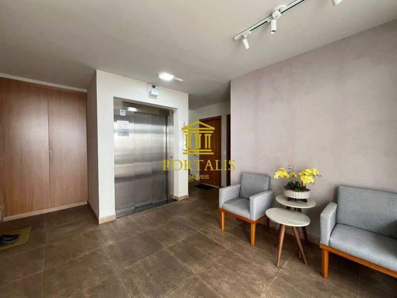 Apartamento, Sagrada Família, 2 Quartos, 1 Vaga