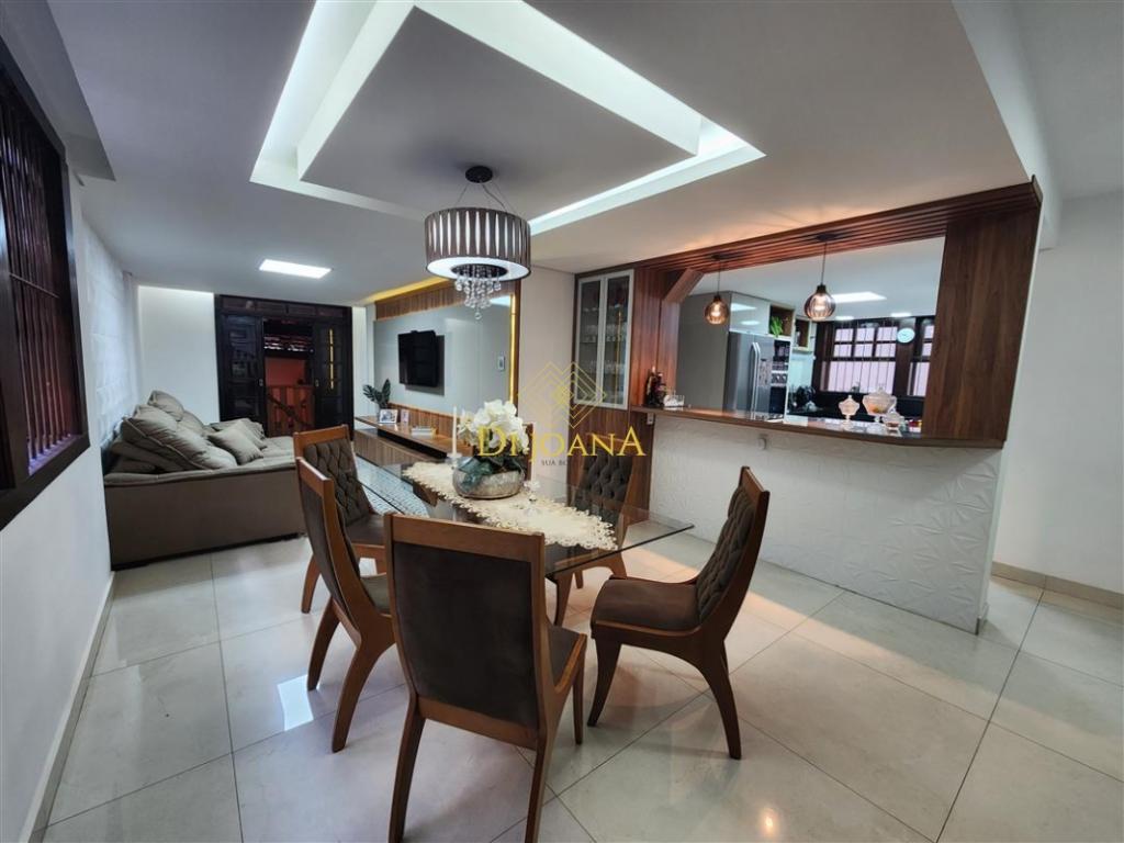 Casa, Guarujá, 4 Quartos, 4 Vagas, 1 Suíte