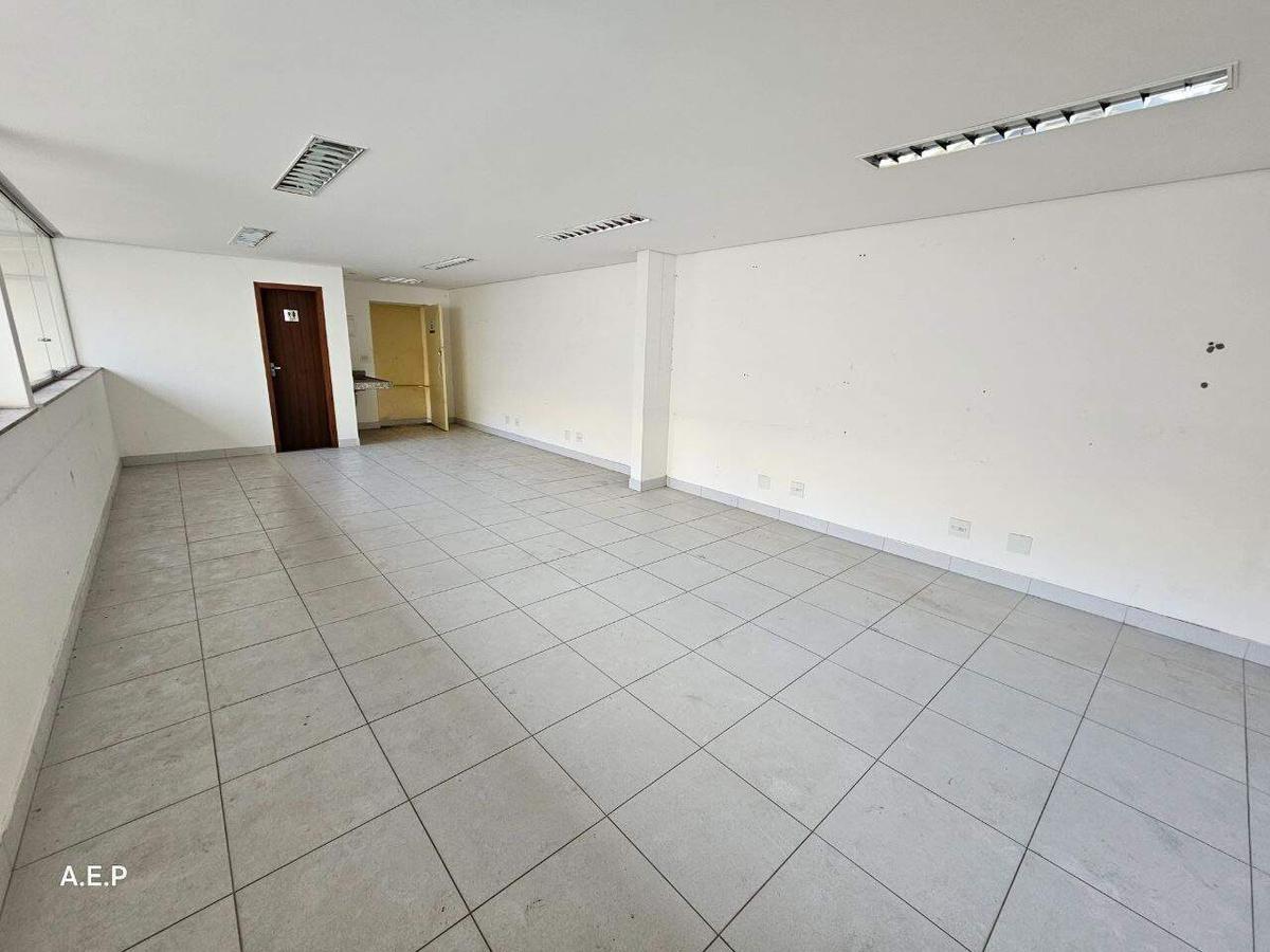 Casa, Lourdes, 4 Quartos, 12 Vagas