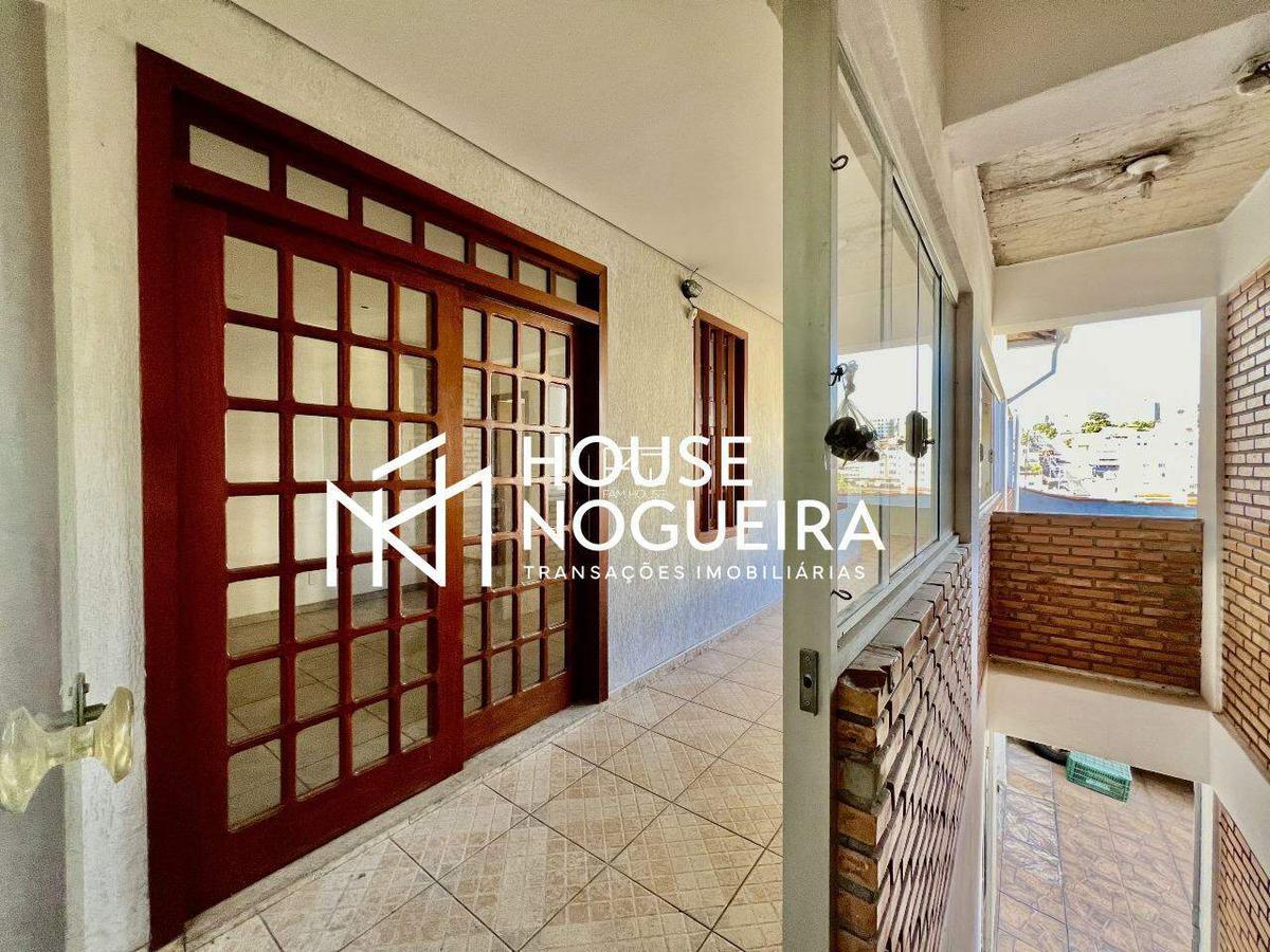 Casa, Santa Helena, 4 Quartos, 8 Vagas, 2 Suítes
