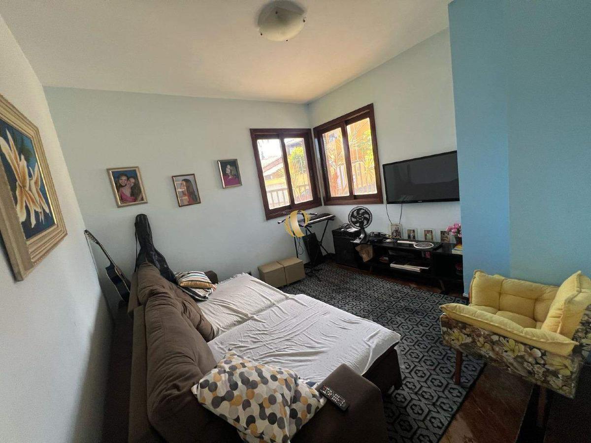 Casa, Vila Brasil, 5 Quartos, 2 Vagas, 1 Suíte