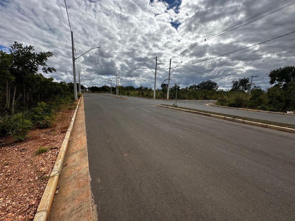 Lote, Centro, 0 Quarto, 0 Vaga