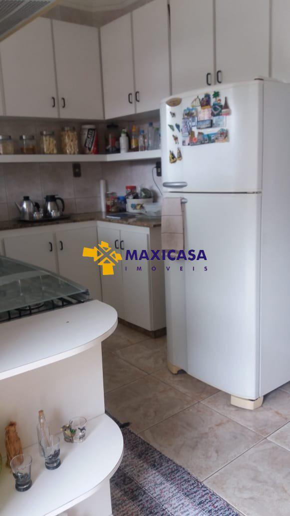 Casa, Caiçaras, 4 Quartos, 3 Vagas, 1 Suíte