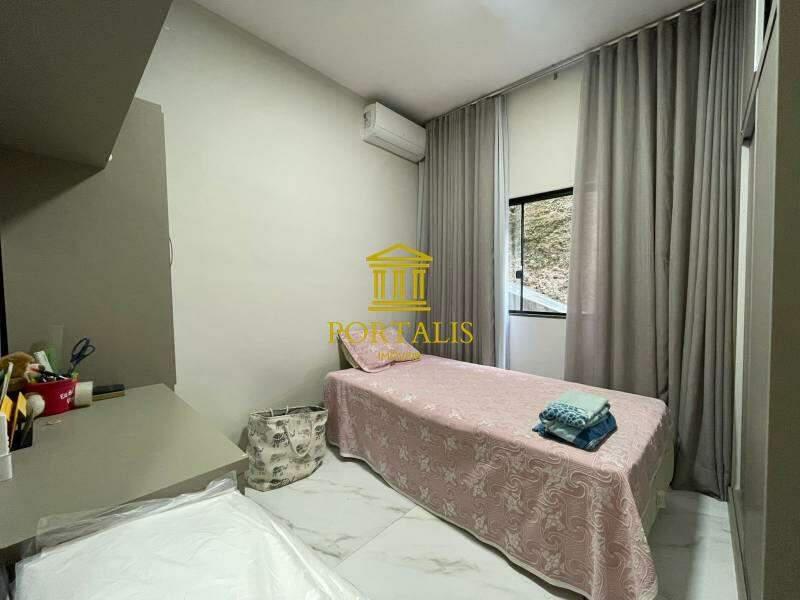Casa, Santa Efigênia, 3 Quartos, 2 Vagas, 1 Suíte
