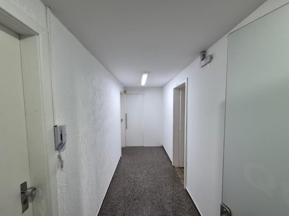 Sala, Estoril, 0 Quarto, 2 Vagas
