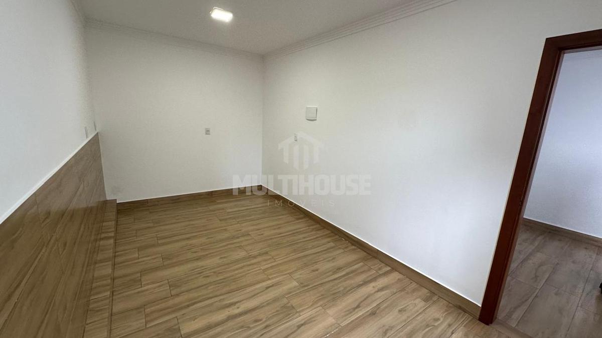 Casa, Vitória, 4 Quartos, 3 Vagas, 1 Suíte