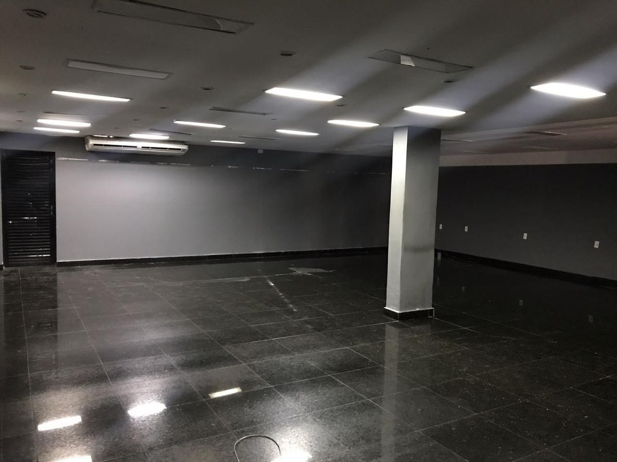 Prédio, Floresta, 0 Quarto, 3 Vagas