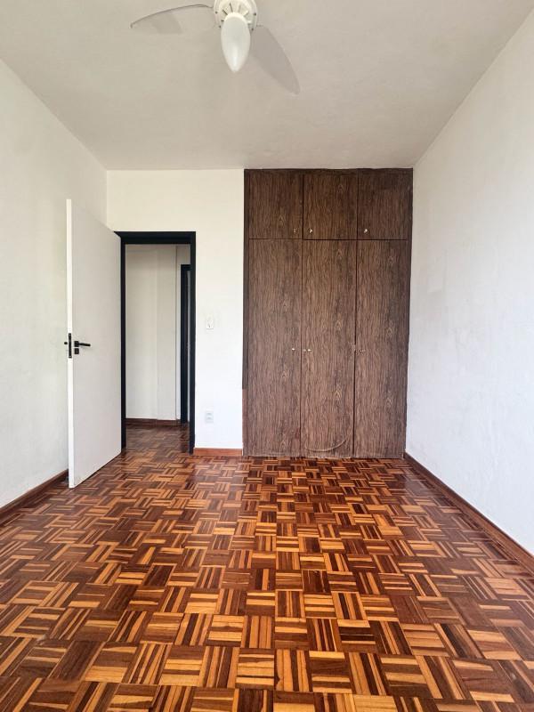 Apartamento, Sagrada Família, 2 Quartos, 1 Vaga, 1 Suíte