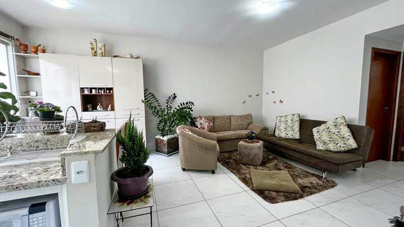 Casa, Santa Efigênia, 3 Quartos, 2 Vagas, 2 Suítes