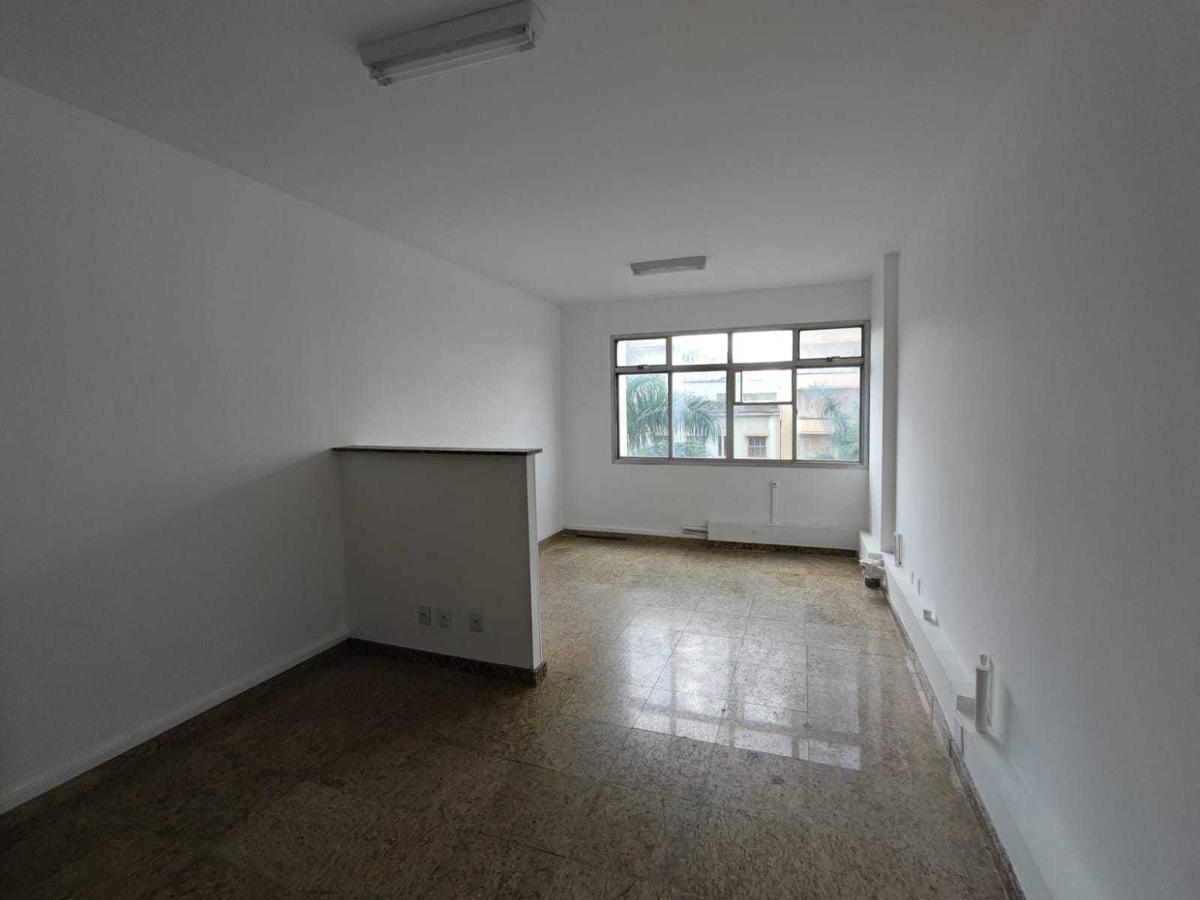 Sala, Centro, 0 Quarto, 0 Vaga
