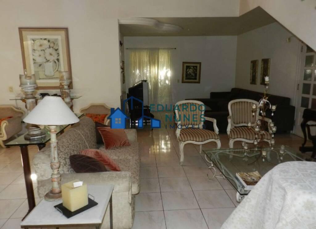 Casa, Santa Lúcia, 6 Quartos, 10 Vagas, 3 Suítes