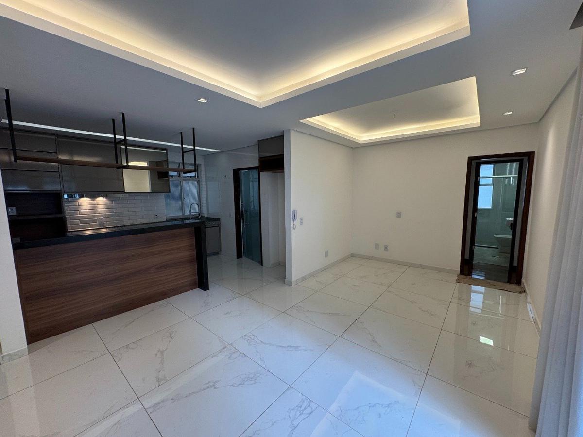 Apartamento, Sagrada Família, 3 Quartos, 1 Vaga, 1 Suíte