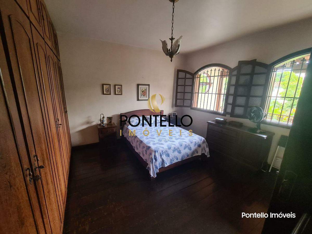 Casa, Cachoeirinha, 9 Quartos, 2 Vagas, 1 Suíte