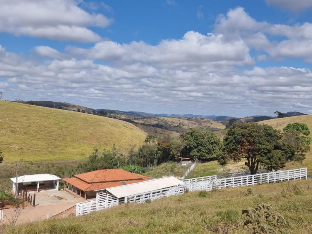 Fazenda, Zona Rural, 4 Quartos, 0 Vaga, 1 Suíte