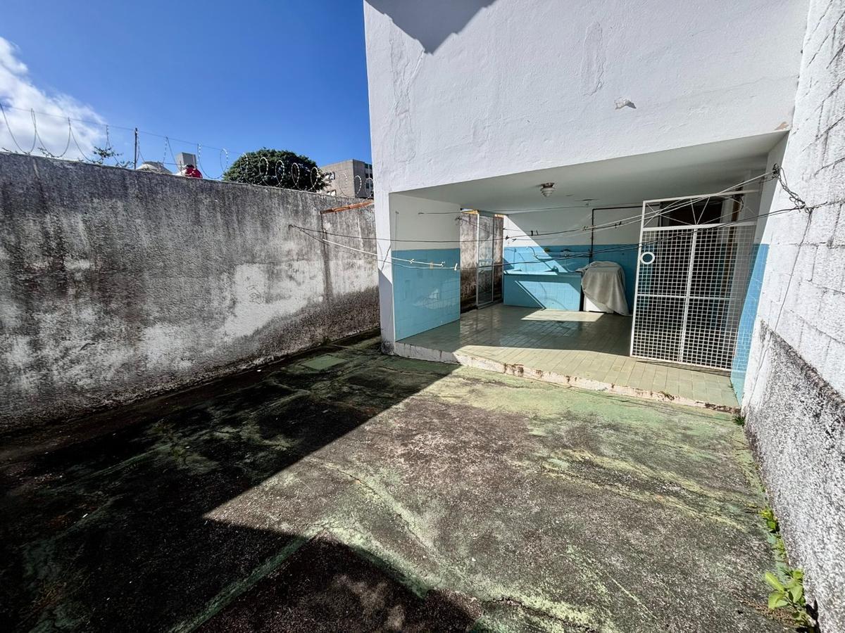 Casa, São José, 4 Quartos, 6 Vagas, 1 Suíte