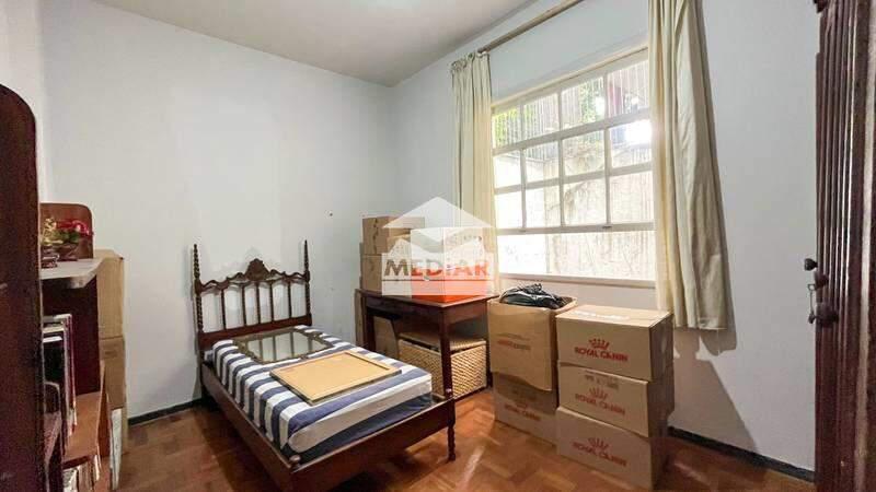 Apartamento, Santa Efigênia, 3 Quartos, 0 Vaga