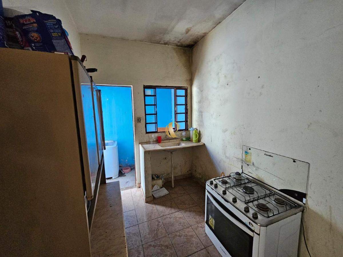 Casa, Vale das Palmeiras, 2 Quartos, 0 Vaga