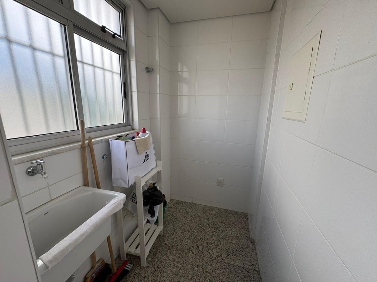 Apartamento, Colégio Batista, 2 Quartos, 2 Vagas, 1 Suíte