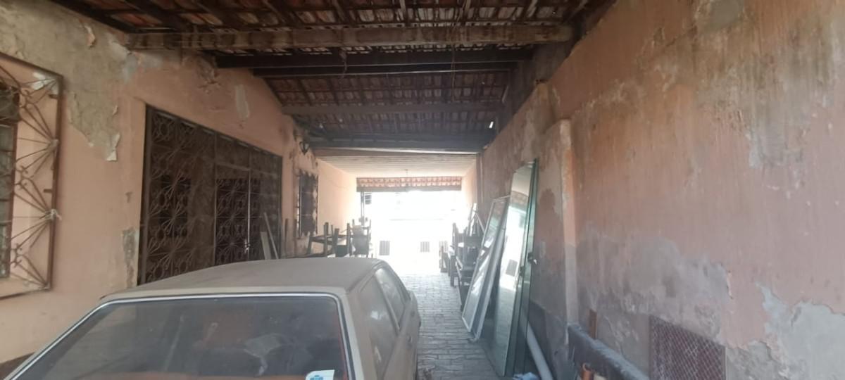 Casa, Castelo, 4 Quartos, 4 Vagas, 2 Suítes