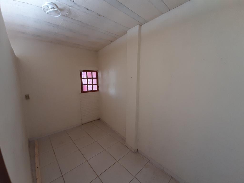 Casa, Centro, 4 Quartos, 0 Vaga, 1 Suíte