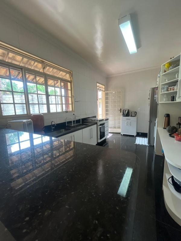 Casa, Bandeirantes (pampulha), 4 Quartos, 8 Vagas, 1 Suíte