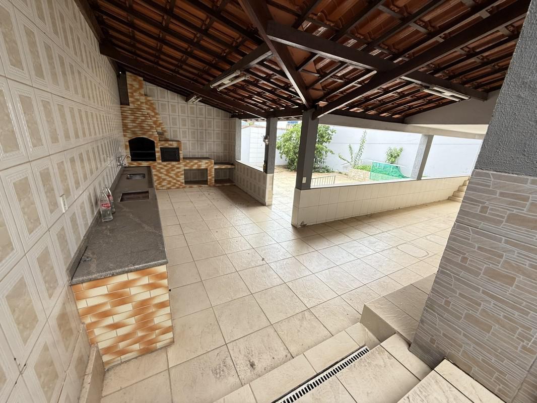 Casa, Bom Retiro, 3 Quartos, 4 Vagas, 1 Suíte