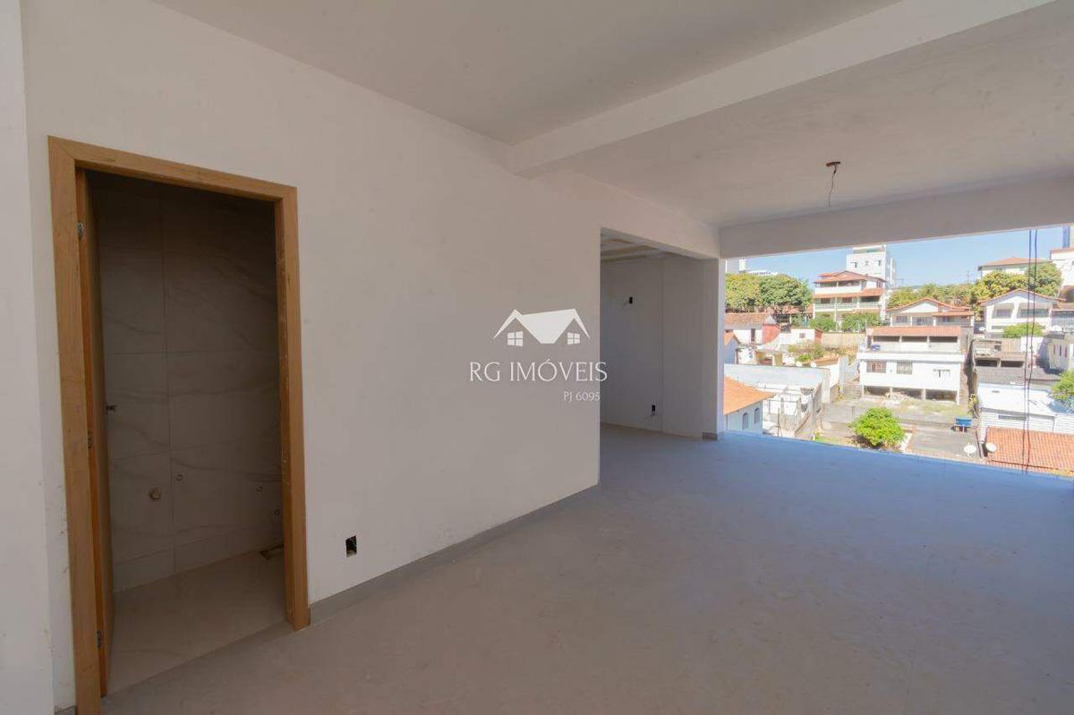 Apartamento, Barreiro, 3 Quartos, 2 Vagas, 1 Suíte