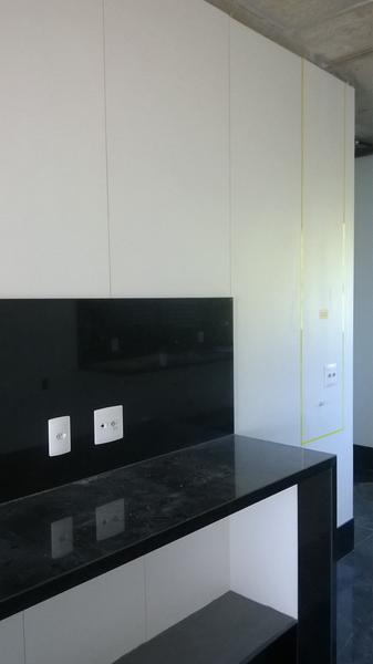 Instalação de Fórmica , Portas e Pisos. Belo Horizonte