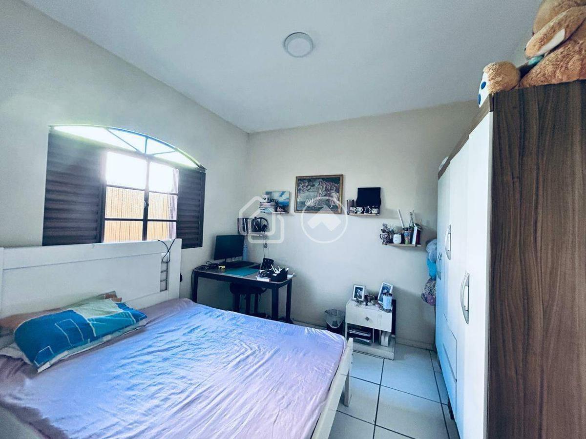 Casa, Estrela do Oriente, 5 Quartos, 10 Vagas, 1 Suíte